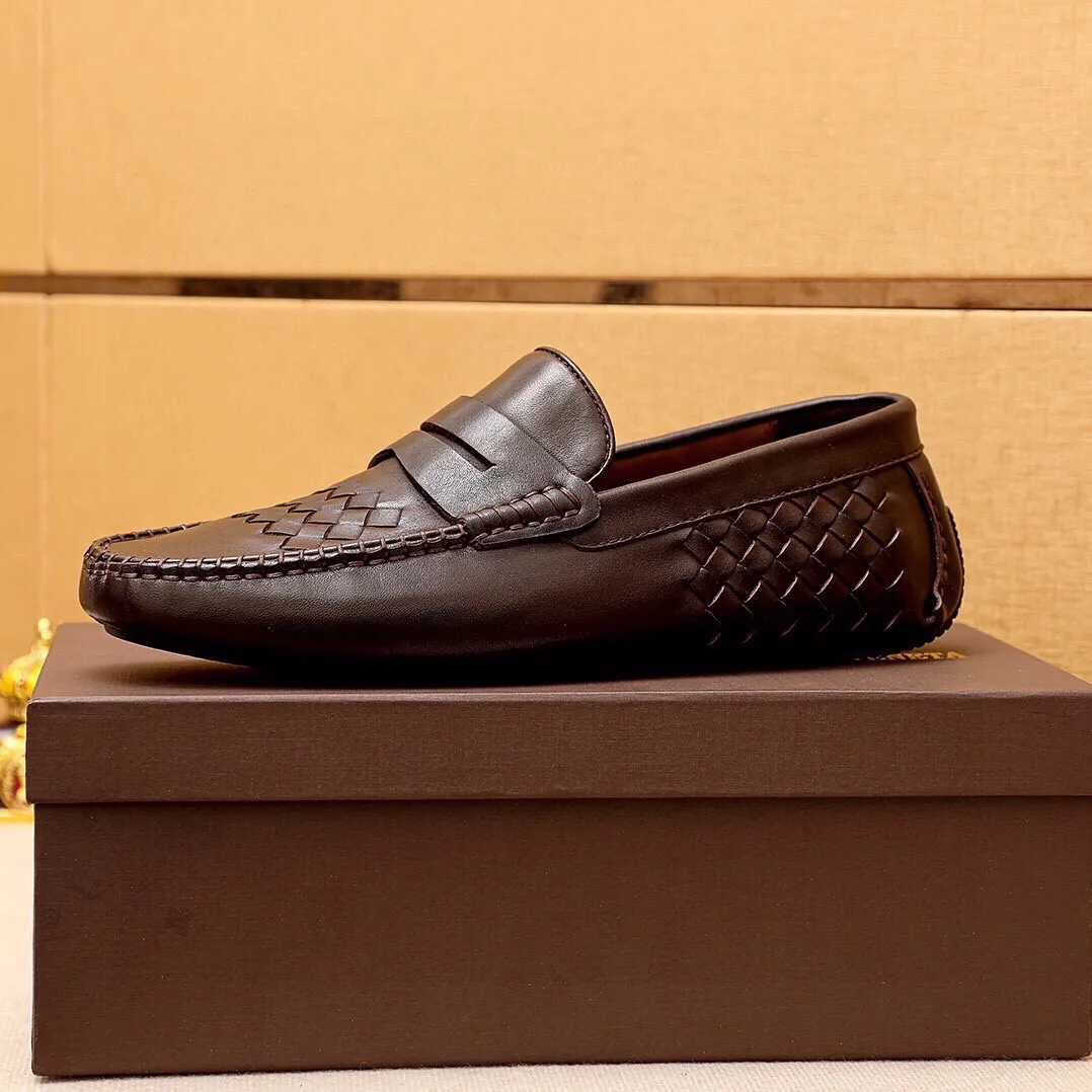 Men's shoes 💰: 500 💰💐 BV men's slip-on shoes® [BOTTEGA VENETA] official website counter new model, one-to-one mold opening ⚠Italian calfskin ➕embossed ➕cow 🐂 leather lining. Driving slip-ons, available at counters, sizes 38～44 (45🉑️customized)